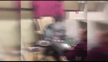 Bursa'da salgına rağmen nargile partisine polis baskını