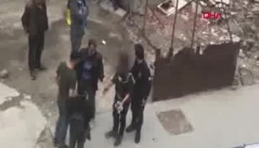 Mahalleyi karıştıran iğrenç iddia! Barakaya kapattılar
