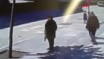 Çorum'da 50 gün sonra sokağa çıkan çifte motosiklet çarptı