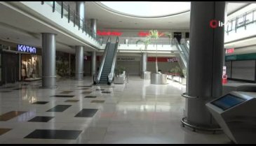 Bursa'da AVM'ler açıldı! Çaydanlık almaya giden var