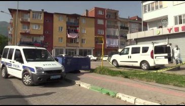 Bursa'da kaldırımda ölü bulundu