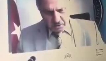 Kamerayı açık unutan dekan: Kızların resimlerini de görüyoruz böylece, çaktırma