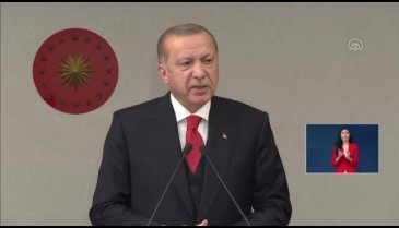 "Türkiye'nin salgınla mücadelesi başarıyla sürüyor"