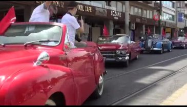 Bursa'da klasik araçlarla 19 Mayıs kutlaması