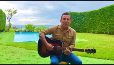 Ferhat Göçer'den bayram şarkısı