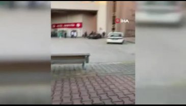 "Maske tak" uyarısı yapan güvenlik görevlisine testereyle saldırdı