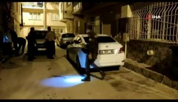 Bursa'da bekçileri ezerek kaçmaya çalıştı, araçtan uyuşturucu ve para çıktı