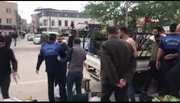 Bursa'da seyyar satıcılar zabıta ekiplerine saldırdı