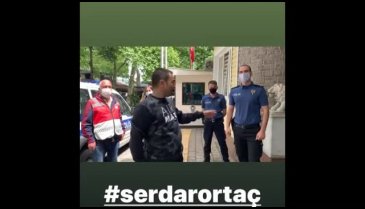 Ünlülerden bayram mesajları