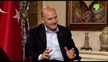 Bakan Soylu gözyaşlarını tutamadı!