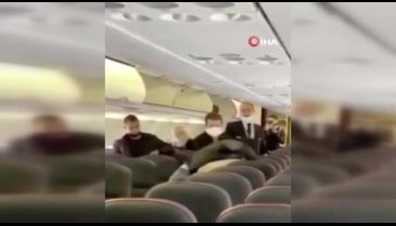 Yolcu uçağında sosyal mesafe kavgası