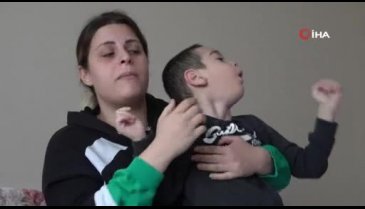 Bursa'daki gözü yaşlı annenin tek isteği oğlunun ilaçlarına ulaşabilmek