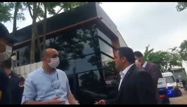 Bursa'da kaçak bina yıkımda kavga çıktı!