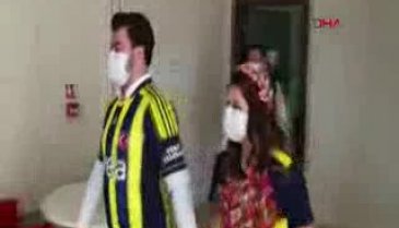 Bursa'da Fenerbahçe formasıyla nikah masasına oturdular