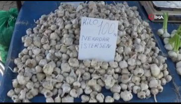 Bursa'da sarımsağın kilosu 100 lirayı buldu