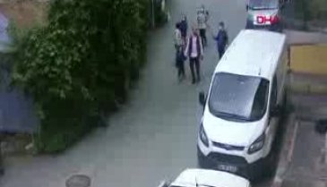 Beyoğlu'ndaki kazada mucize kurtuluş!