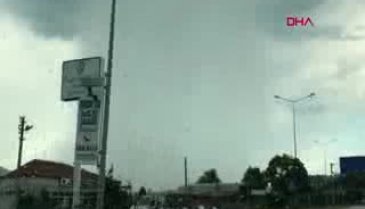 Bursa'da, yağmur bulutu manzarası şaşırttı