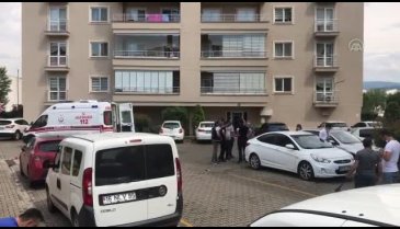 Bursa'da tartıştığı eşini sırtından bıçaklayarak öldürdü - 2