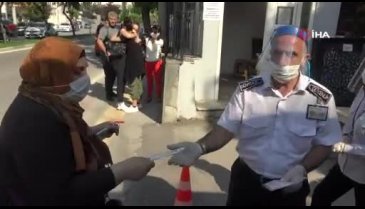 Bursa'da korona virüsü gölgesinde 50 bine yakın öğrenci sınavda ter döktü