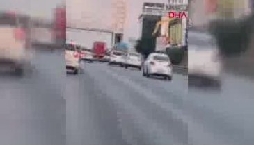 Makas atan otomobilin tehlikeli yolculuğu