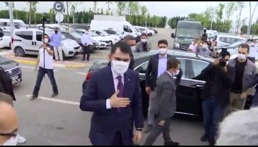 Bakan Kurum: Kestel, Orhangazi, İznik ve İnegöl'de 10 ağır hasarlı, 35 az hasarlı yapı&nbsp;tespit edildi