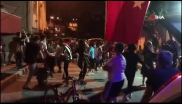 Asker eğlencesinde "pes" dedirten görüntüler