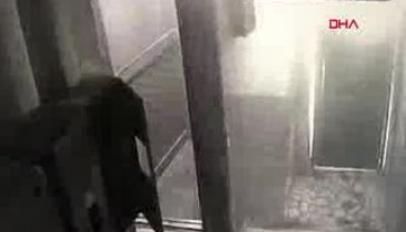 İstanbul Bahçelievler'de tekstil atölyesinde patlama!