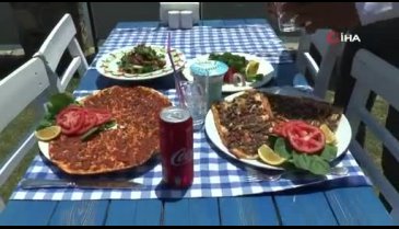 Başkan'dan döner açıklaması! Bodrum'da altın tabakta döner yemek isteyen varmış