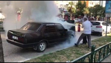 Bursa'da seyir halindeki araç yandı