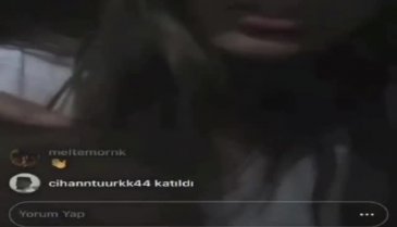 Skandal olay! Canlı yayında kardeşine zorla sigara içirmeye çalıştı