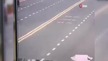 Öğrencileri taşıyan otobüs gölete düştü: 21 ölü 15 yaralı
