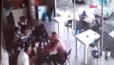 Freni boşalan TIR lokantaya girdi