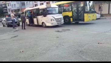 Bursa'da sosyal mesafesiz yolculuk tepkilere neden oldu (ÖZEL HABER)