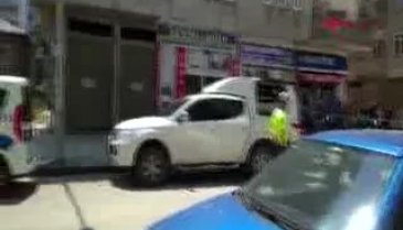 Sevgilisini öldürüp intihara kalkıştı