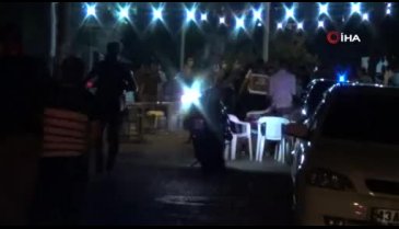 Düğünü sonlandırmaya giden polislere saldırdılar!