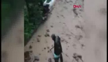 Rize'de sel yaşamı olumsuz etkiledi -3