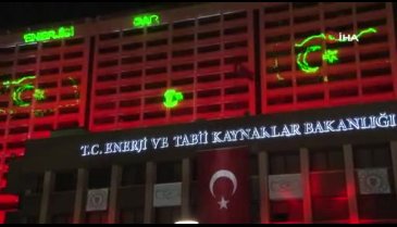 Enerji ve Tabii Kaynaklar Bakanlığı'ndan 15 Temmuza özel ışıklı animasyon