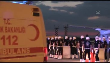 Van'da düşen keşif uçağında şehit olan polis memurları törenle memleketlerine uğurlandı