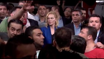 AK Partili Kocabıyık'ın 15 Temmuz gecesi CHP'ye ve Kılıçdaroğlu'na teşekkür ettiği görüntüler ortaya çıktı