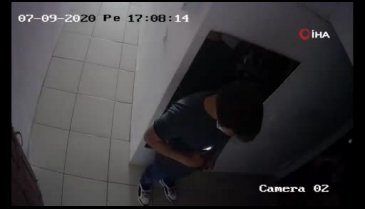Öfkeli adam, kadını levye demiri ile dövdü