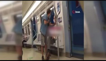 Ankara metrosunda şarkı kavgası