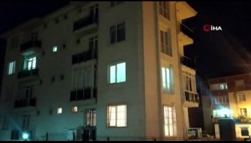 Eşini uykusunda boğarak öldürdü