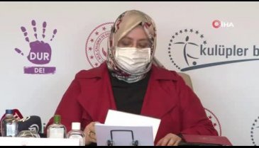 Bakan Selçuk, futbolun kadın yöneticileriyle bir araya geldi