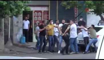 Pazar yeri kavgasında silahlar konuştu!