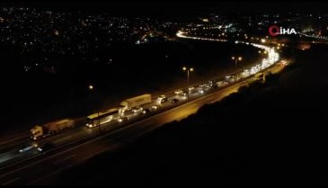 TEM Otoyolu'nda bayram trafiği sürüyor