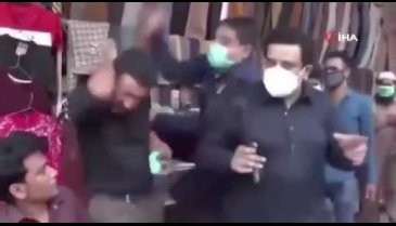 Muhabir maske takmayanları tokatladı, sosyal medyada izlenme rekoru kırdı