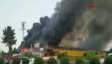 Mobilya fabrikasında korkutan yangın