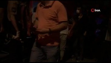 Bursa'da kavgayı bırakıp polisle tartıştılar