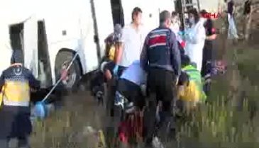 Yolcu otobüsü kaza yaptı!
