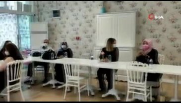 Bursa'da gelin damat 1 metreden fazla yaklaşmadı